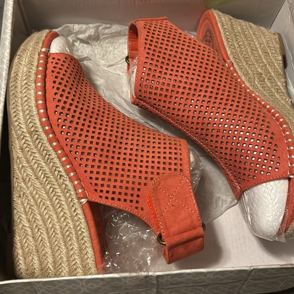 Daisy Fuentes slingback size 7.5 - Picture 6 of 7